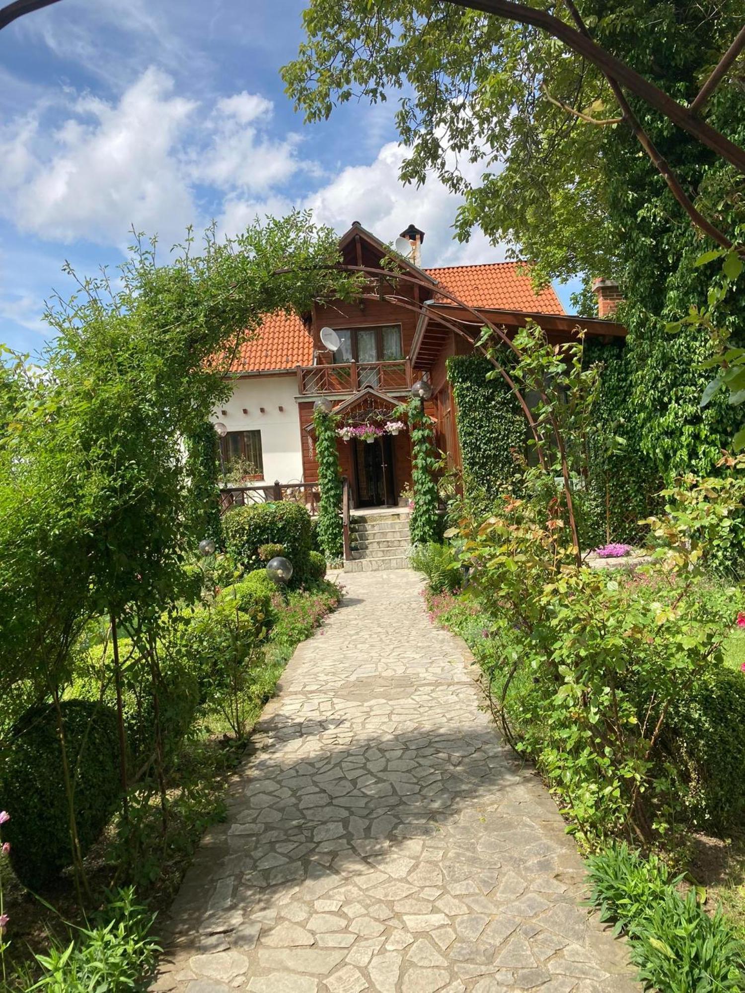Orehite Guest House Samokov Bagian luar foto